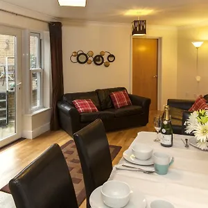 St Matthew's Gardens Apartment